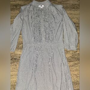 GAP size 4 stripped dress
